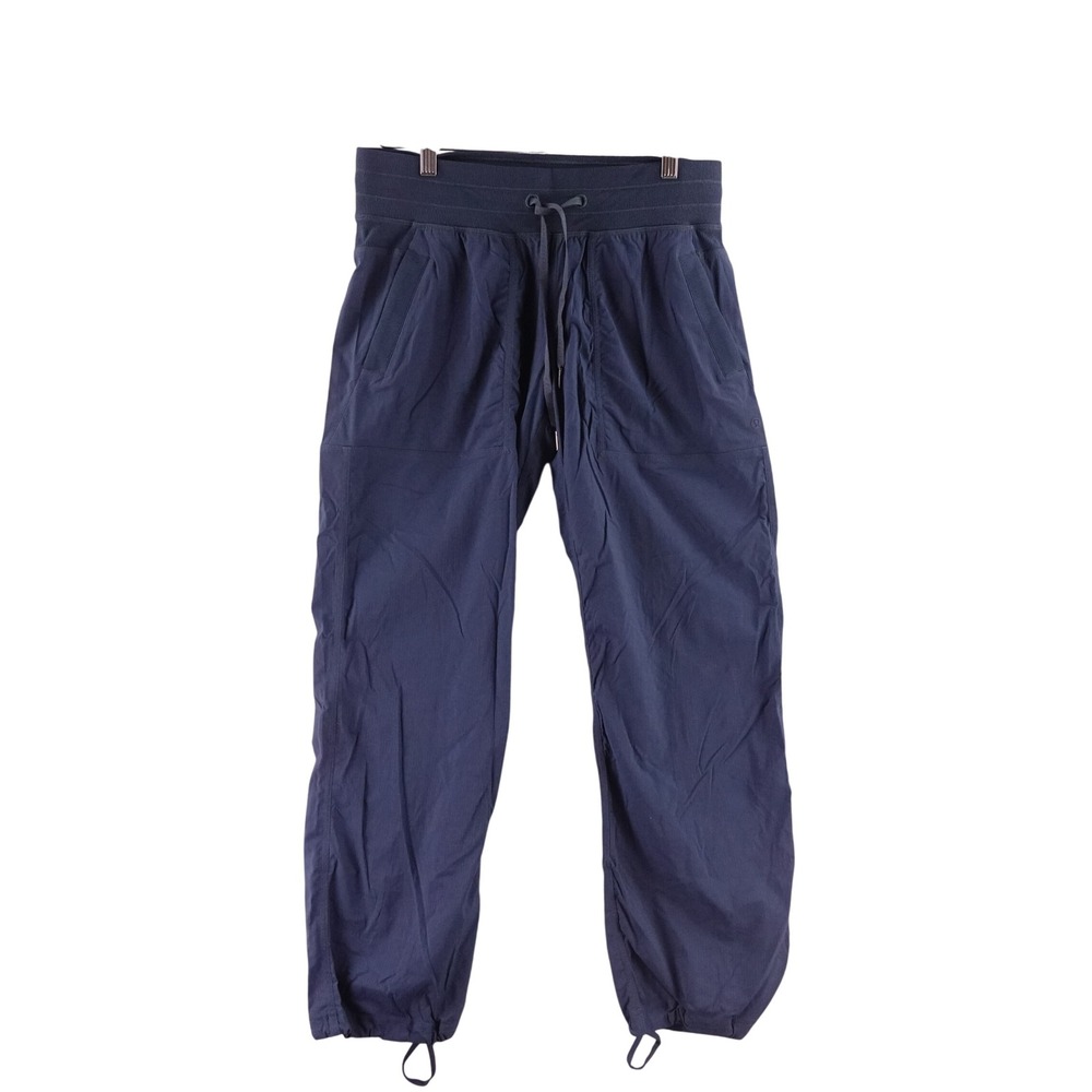 Lululemon Womens Size 8 Dance Studio Mid-Rise Pant Short Navy Blue Joggers